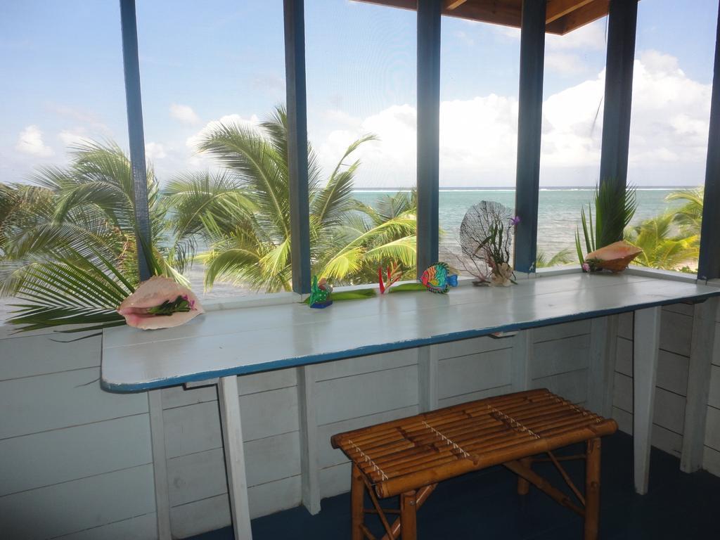 Guanaja Caribbean Cottages Room photo